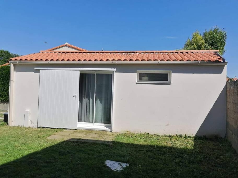 Petit T2 Proche Centre Ville La Roche-sur-Yon Exterior foto